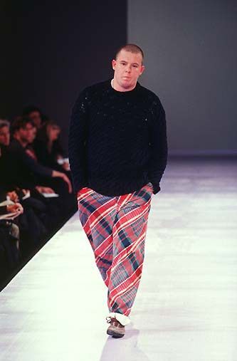 Alexander McQueen in Comme des Garcons 1997 F/W 