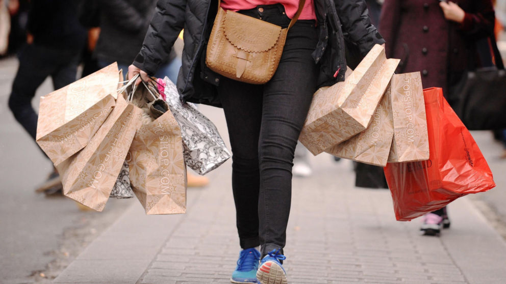 File photo dated 06/12/11 of a lady carrying shopping bags as UK retail sales have rebounded from their June slump, providing some assurance that Brexit is not deterring shoppers from splashing out. PRESS ASSOCIATION Photo. Issue date: Thursday August 18, 2016. According to the Office for National Statistics, sales grew by 1.4% in July, much better than expectations for a 0.1% rise. See PA story CITY RetailSales. Photo credit should read: Dominic Lipinski/PA Wire