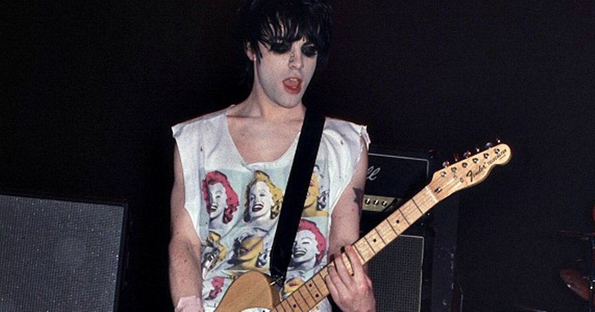 richey-edwards-was-interviewed-by-david-owens-in-1992-image-1-274491287