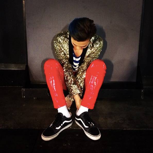 G-Dragon in Vans 