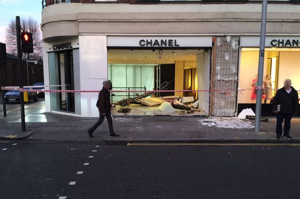 Looks-like-the-Chanel-store-in-South-Kensington-got-robbed-last-night