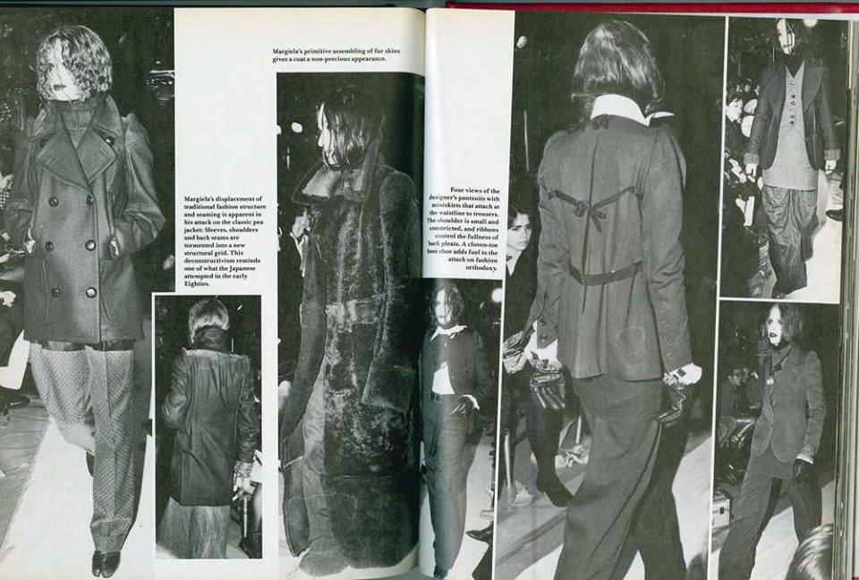 Bill Cunningham 在 1989 年 9 月《Details》雜誌上寫道：「Martin Margiela，前 Gaultier 的助理，在他同名品牌第二場秀中，為 90 年代帶來了全然不同的時尚觀：一個垮掉的一代（beatnik）、存在主義的復興.... 這些服裝的構造意味著解構主義的運動（deconstructivist movement），其設計彷彿受到攻擊、縫線置換、讓布料非華麗化，上述皆暗示了品牌其優雅頹廢的時尚。」