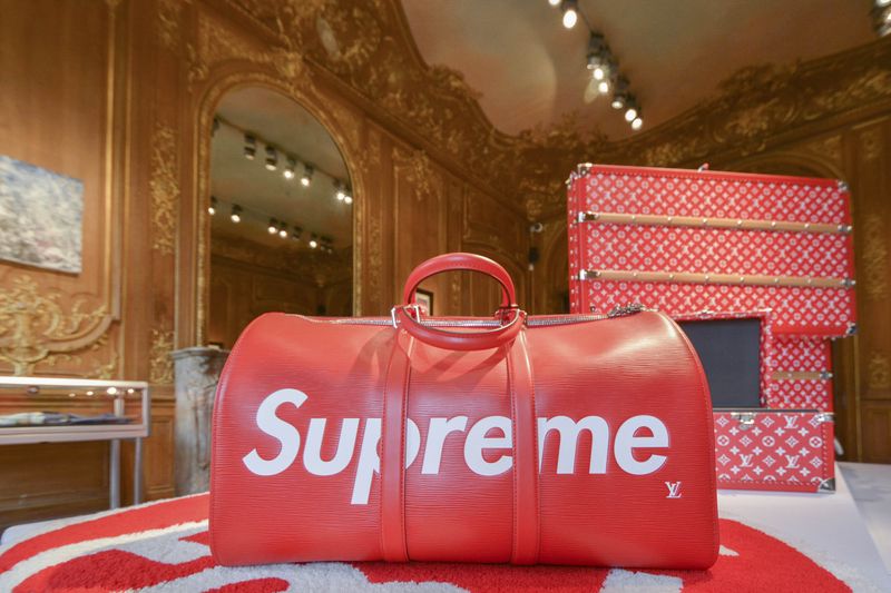 Supreme 拍賣會 photo via Bloomberg