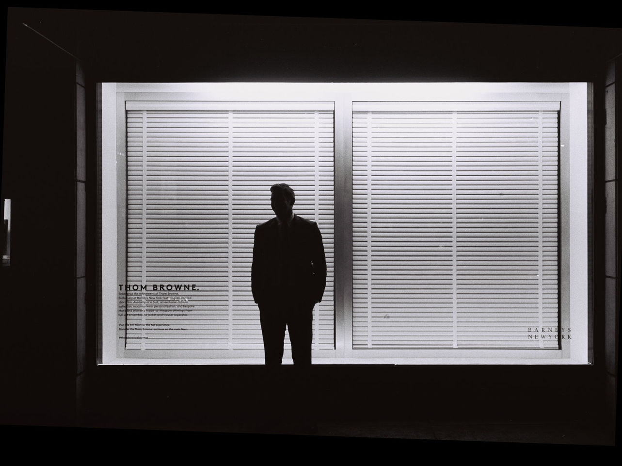 Thom Browne x Barneys 櫥窗