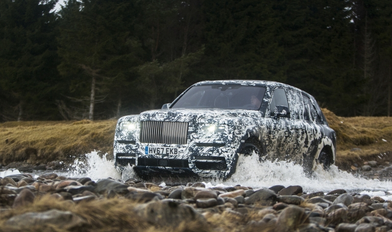 Rolls-Royce-Cullinan-river-bed-evo-India