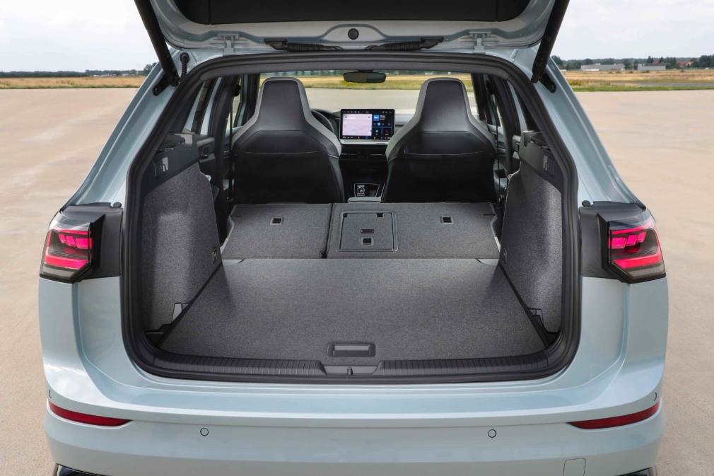 Volkswagen The new Golf,真正的好東西就是,50 年後依然經典 Volkswagen The new Golf,真正的好東西就是,50 年後依然經典
